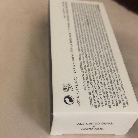 Makeup - Picture 2 of 3